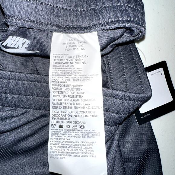 Nike Short Set Boys Size 6  White Blue Swoosh Short Sleeve Shirt Gray Shorts NWT - Picture 6 of 8